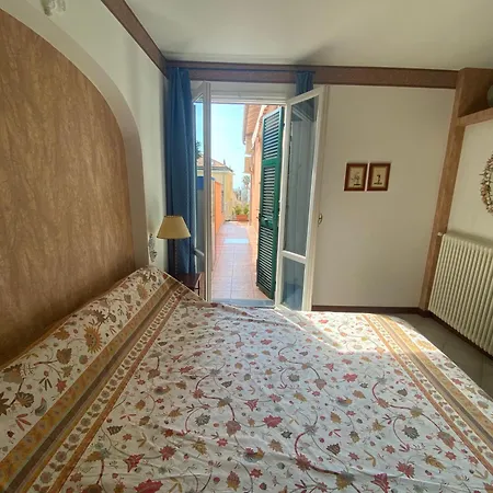 Casa Ribot: Centro E Mare A Portata Di Mano Appartamento Alassio