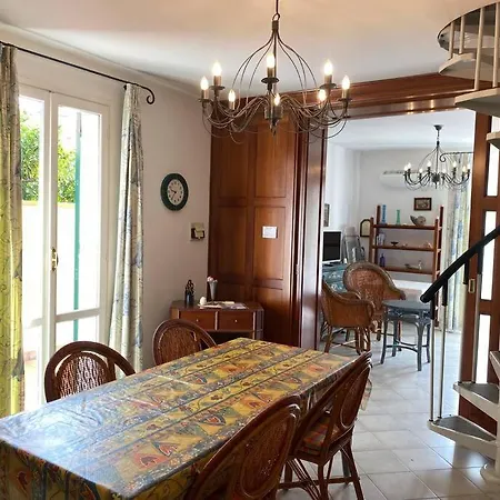 Appartamento Casa Ribot: Centro E Mare A Portata Di Mano Alassio