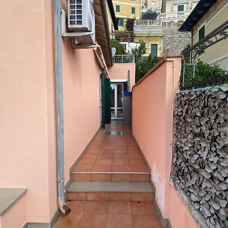 Appartamento Casa Ribot: Centro E Mare A Portata Di Mano Alassio