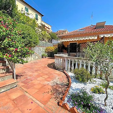 Casa Ribot: Centro E Mare A Portata Di Mano شقة ألاسيو