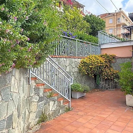Casa Ribot: Centro E Mare A Portata Di Mano ألاسيو