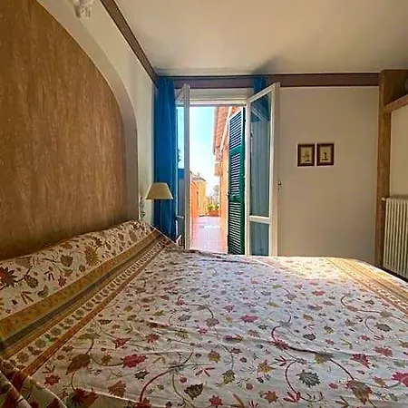 Casa Ribot: Centro E Mare A Portata Di Mano ألاسيو