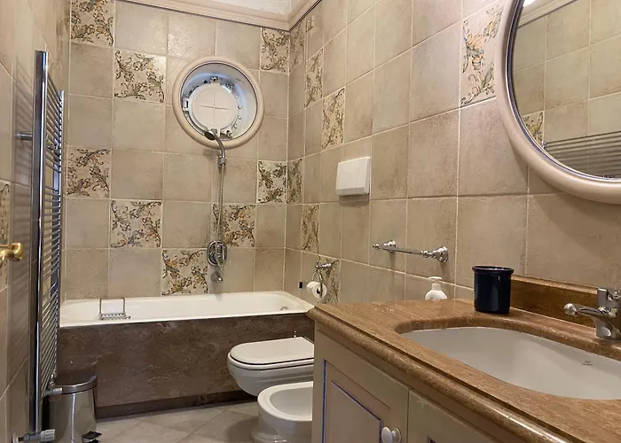 Casa Ribot: Centro E Mare A Portata Di Mano Alassio