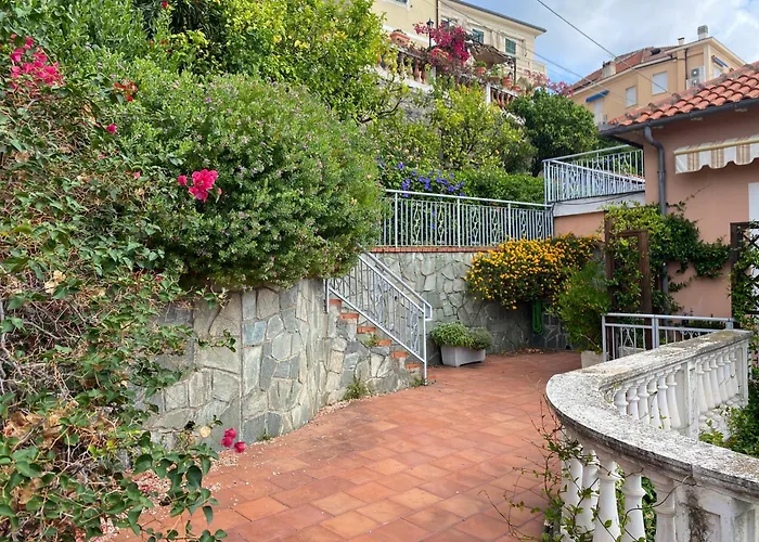 Casa Ribot: Centro E Mare A Portata Di Mano Lejlighed Alassio